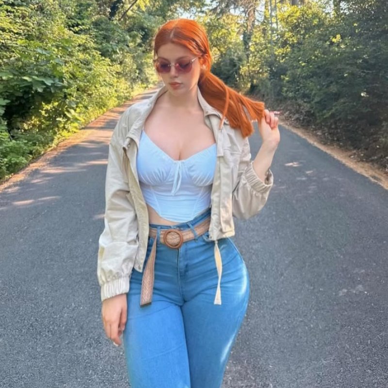 Aliağa Öğrenci Bayan Escort Mina